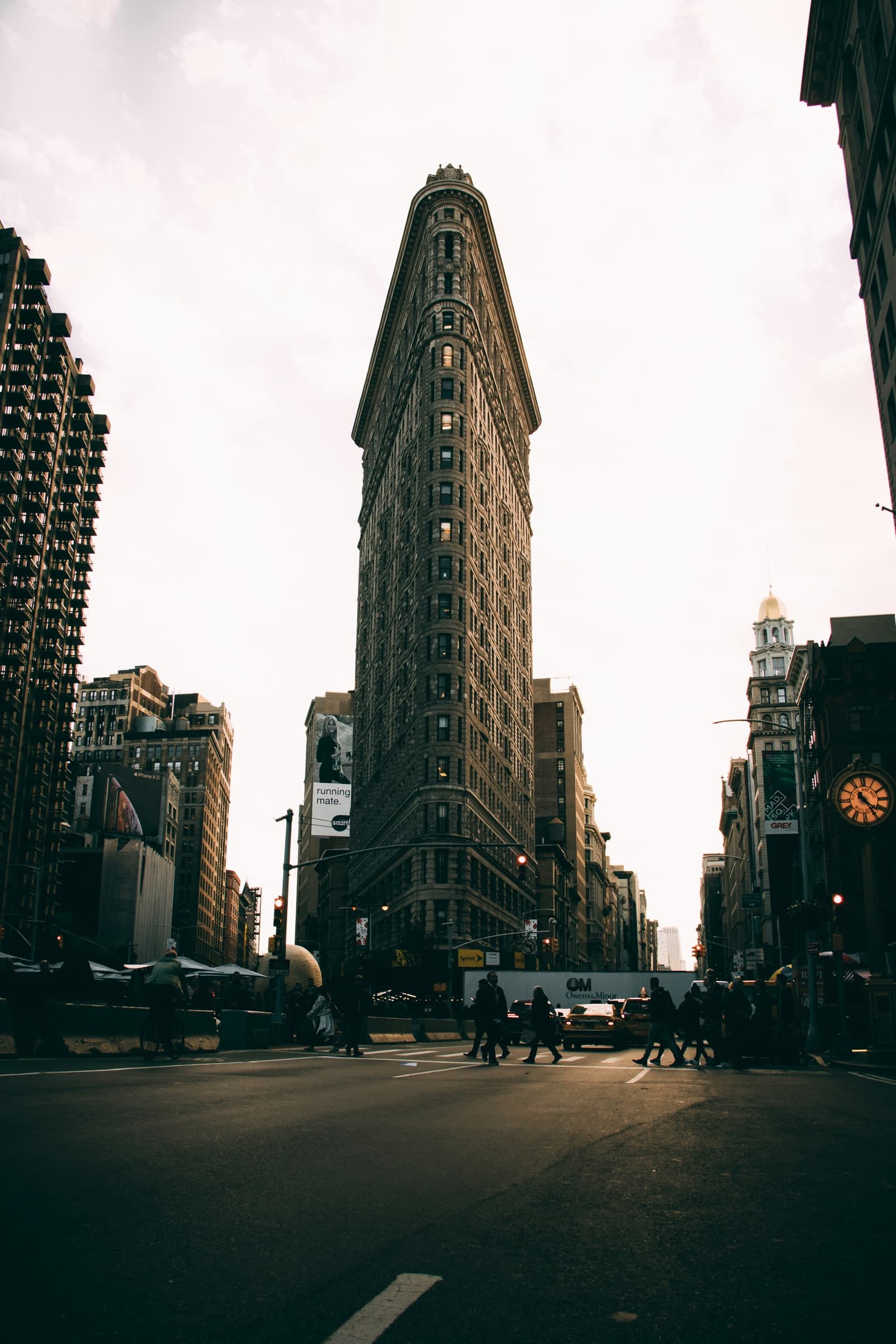 Flatiron Building in New York — Sinnbild für neue Größenordnung
